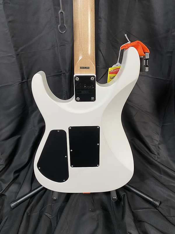 希少！Jackson Dinky DK2M 日本製 made in japan Jackson DK2M Dinky Maple Fretboard MIJ Japan Guitar Up Close