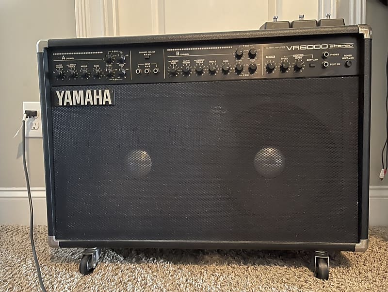 YAMAHA　VR6000 Yamaha VR6000 Guitar Combo Amp | Reverb Canada