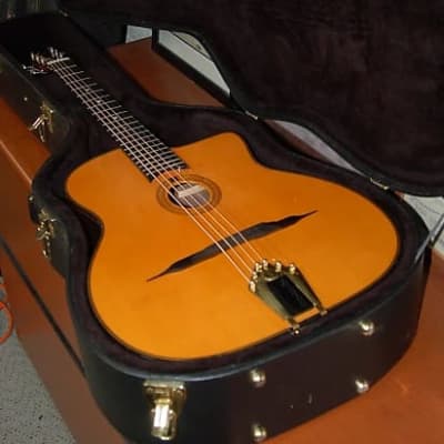 Gitane DG-250 Gypsy Jazz Acoustic Guitar - Excellent condition with hardshell case image 10