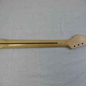Neck 4 Fender Stratocaster 2005 maple with RW fret bd. image 4