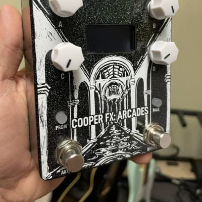 Cooper FX Arcades Multi-Effect Console