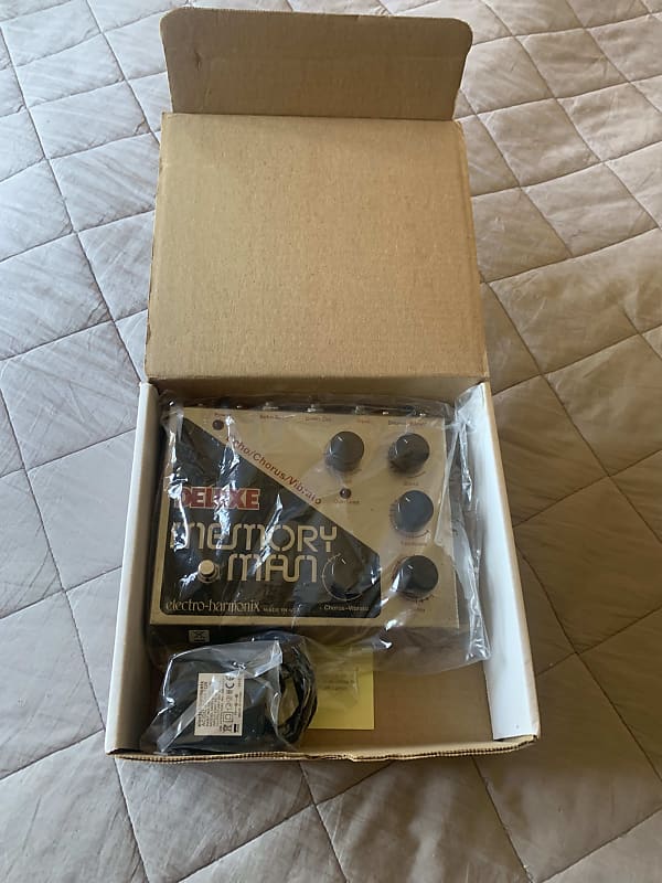 Electro-Harmonix Deluxe Memory Man Reissue