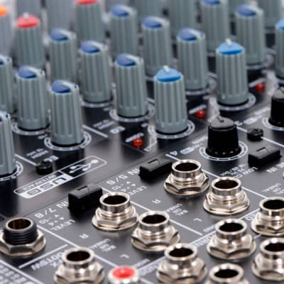 Behringer Xenyx X1204USB Mixer with USB Interface image 5