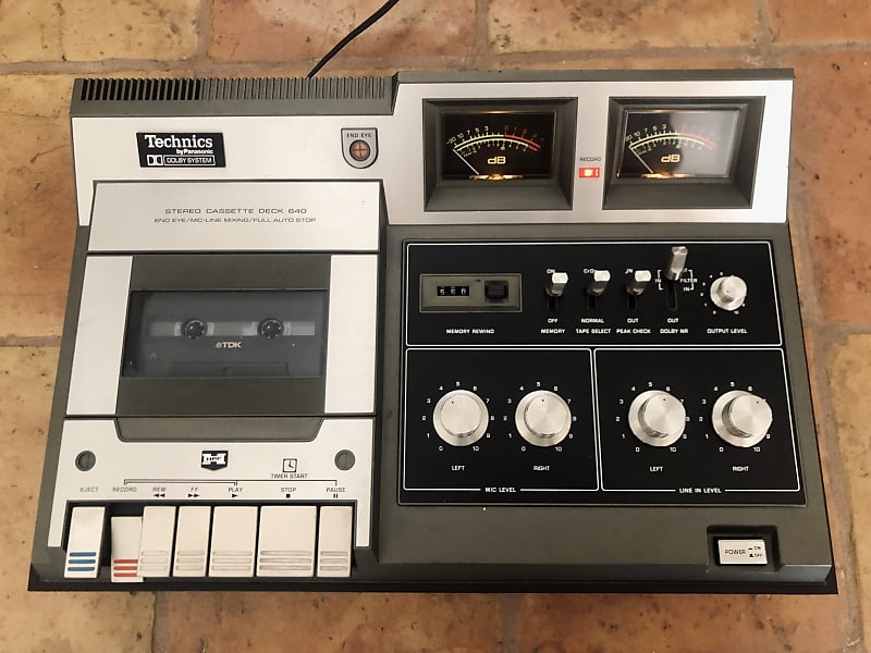 ★Technics STEREO CASSETTE DECK RS-640U　♪ Technics RS-640U Stereo Cassette Tape Deck Vintage Analog