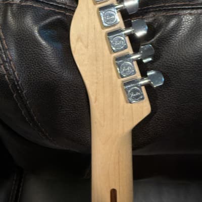 2004 - Fender Standard Telecaster (Brown Sunburst) WITH HARDCASE! image 12