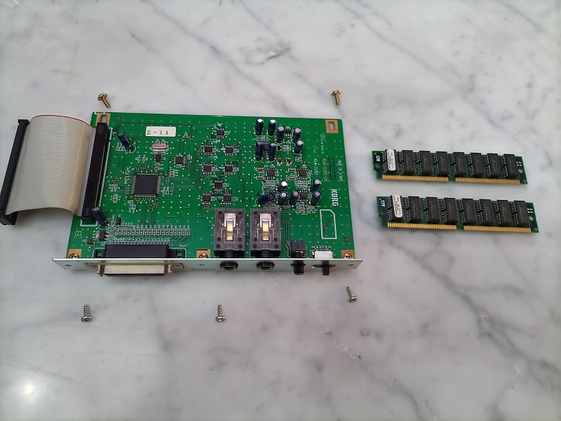 KORG TRITON Le (EXB-SMPL サンプリング機能付) KORG TRITON Le (EXB-SMPL サンプリング機能付)