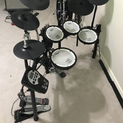 Roland TD-11KV V-Drum Kit with Mesh Pads late 2010s - Black