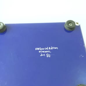 La Révolution Deux: Nine Volt Nirvana - Fuzz Pedals and Boosters