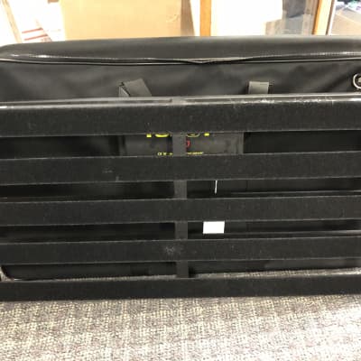 Pedaltrain Classic Pro with Soft Case and CS12 Power Supply! image 2