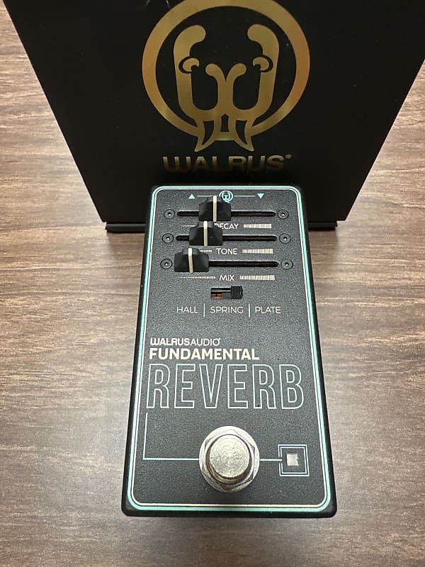 Walrus Audio Fundamental Reverb