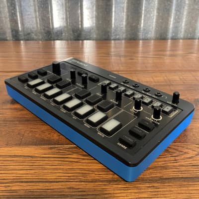 Roland J-6 J-6 AIRA Compact Chord Synthesizer Sequencer image 3