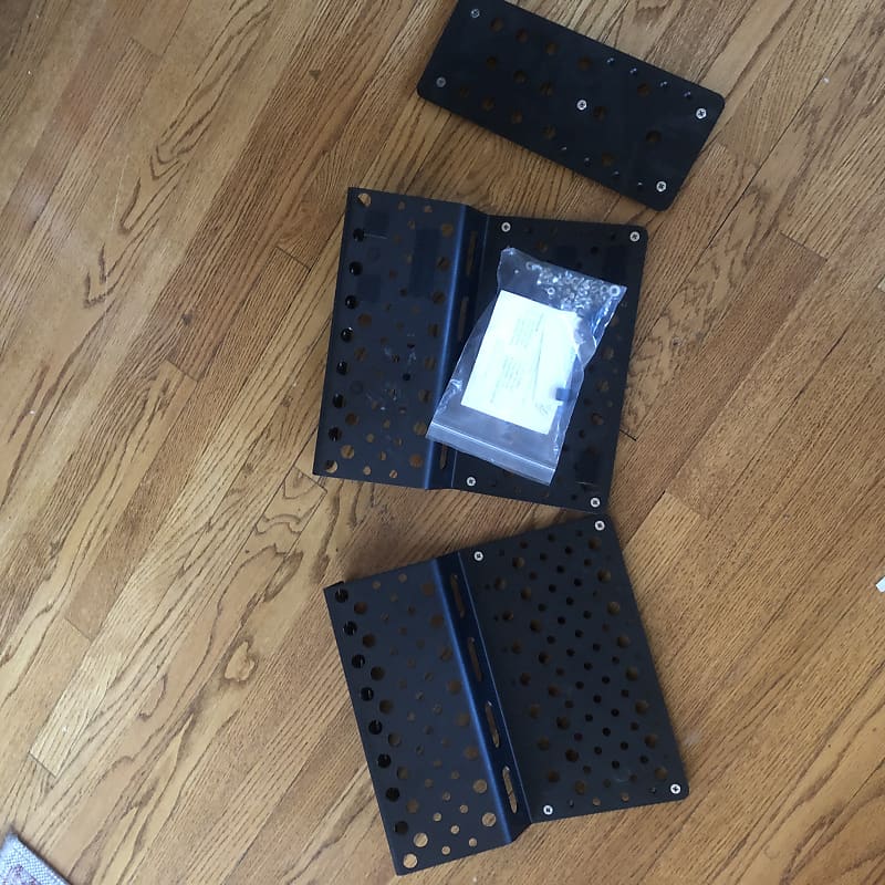 Holeyboard Pedalboards 1 Base Module (X2), 3 Wah Module, Reverb