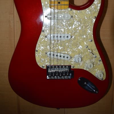 New York Pro Stratocaster Electric Guitar Red image 3