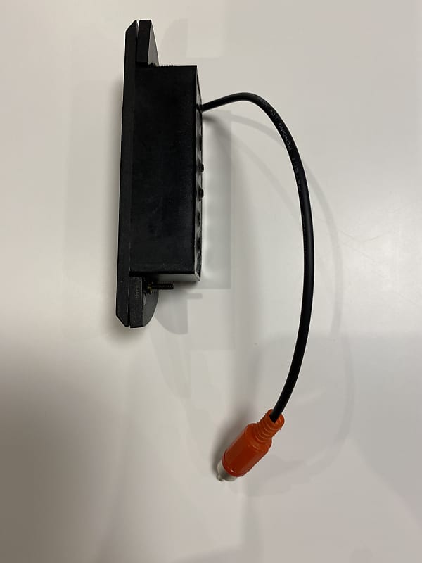 Sunrise S1 acoustic pickup and SB2 preamp buffer box (stereo