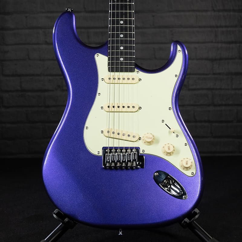 Tagima Tg-500 Electric Guitar (metallic Purple) 