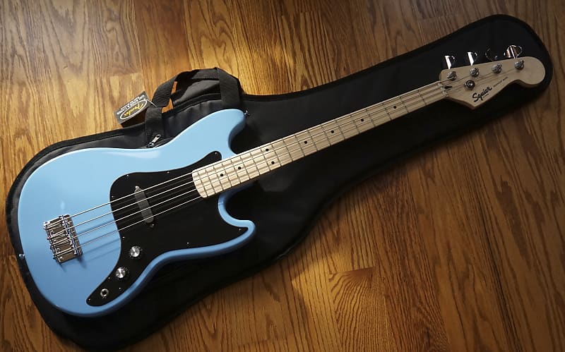 Squier Bronco Bass 30