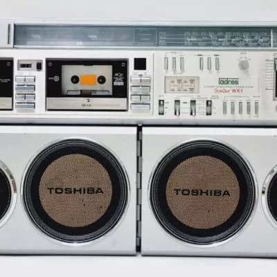 Vintage TOSHIBA BomBeat WX-1 Boombox Stereo Radio Cassette