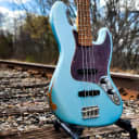 DISCONTINUED Fender 60th Anniversary Road Worn® Jazz Bass®, Pau Ferro Fingerboard, Firemist Silver (0140226759)