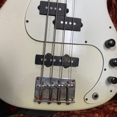 Hohner Professional PJ Bass Late 80s - Cream w hardcase image 11