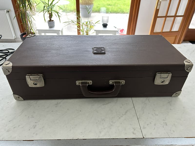 Selmer alto saxophone case image 1
