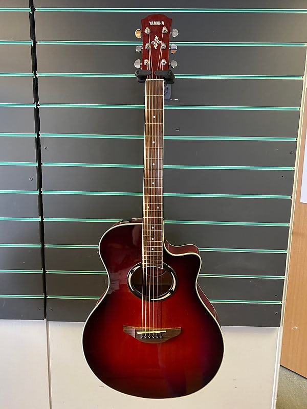 Yamaha APX500 2007 Dark Red Burst Electro-Acoustic Guitar