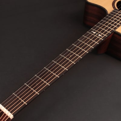 Cort GAPFBEVELNAT Grand Regal Acoustic Cutaway Guitar. Natural Glossy Arm Bevel image 4