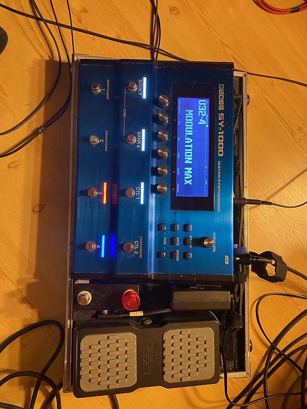 Boss Sy-1000