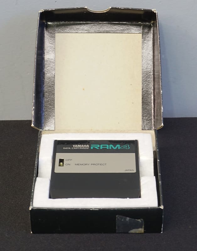 YAMAHA「RAM4」DATA CARTRIDGE for DX7Ⅱ Yamaha RAM4 cartridge - Syntaur
