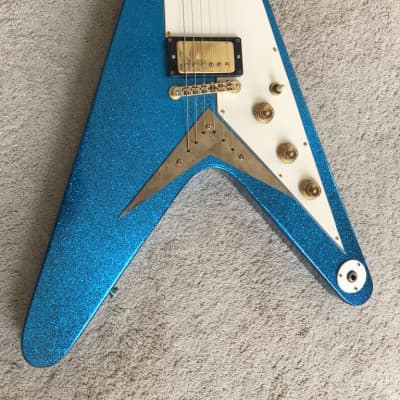 1992 Matteson Korina 58 Style Flying V electric guitar rare BLUE SPARKLE FINISH image 4