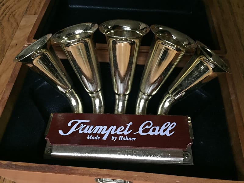 Hohner Trumpet Call Harmonica No. 220 with LaserEngraved Reverb