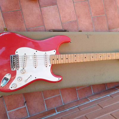 Fender Fender Custom Shop Fender Stratocaster 1956 Relic Fiesta Red 2005 - Fiesta Red Relic for sale