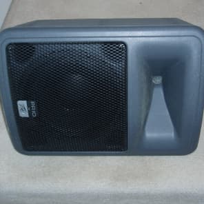 Peavey PR 10P Bi-Amplified Powered Speaker - Buy 1 Get 1 Free! image 4