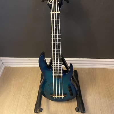 ベース HISTORY ZP-CFS precision BASS History CFS-ZP1 MS - Bass Japan Direct - YouTube