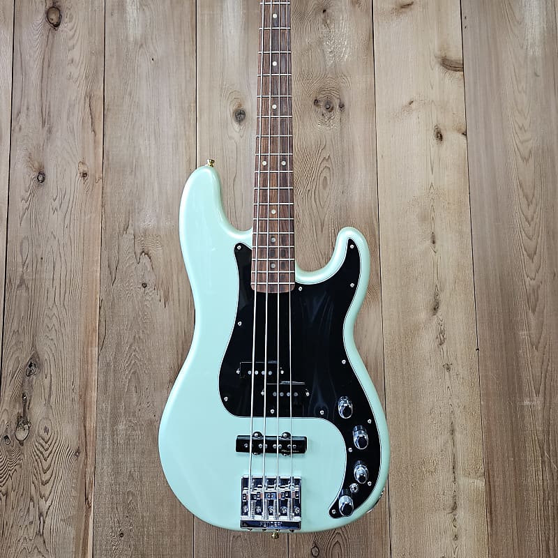 Fender Deluxe Active Precision Bass Special | Reverb