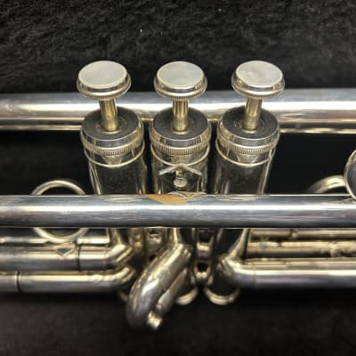 Getzen 907S Eterna Proteus Bb Trumpet w/ Original Hardcase and Care Manual image 11
