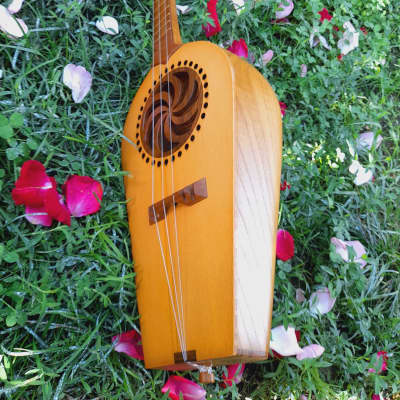 Georgian folk music instrument Panduri | String instrument Panduri | ფანდური | Fanduri image 13