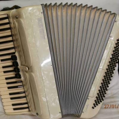 Settimio Soprani Coletta piano accordion 120 bass mod 703/78-- 1965-1975 Cream marble image 12