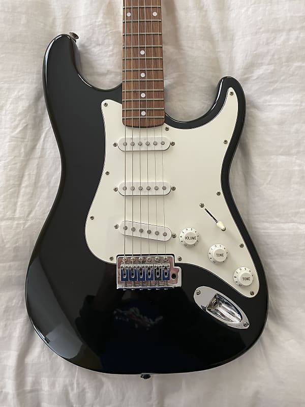 Standard S 101 Electric Guitar Standard 2000’s - Jet Black / | Reverb