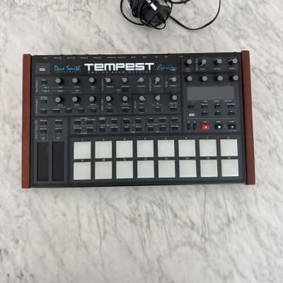Dave Smith Instruments Tempest 6-Voice Drum Machine 2011 - 2018 - Black with Wood Sides