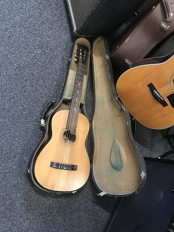 Hawaiian group vintage parlor classical guitar circa. 1920s handcrafted in very good condition with original vintage case. image 1