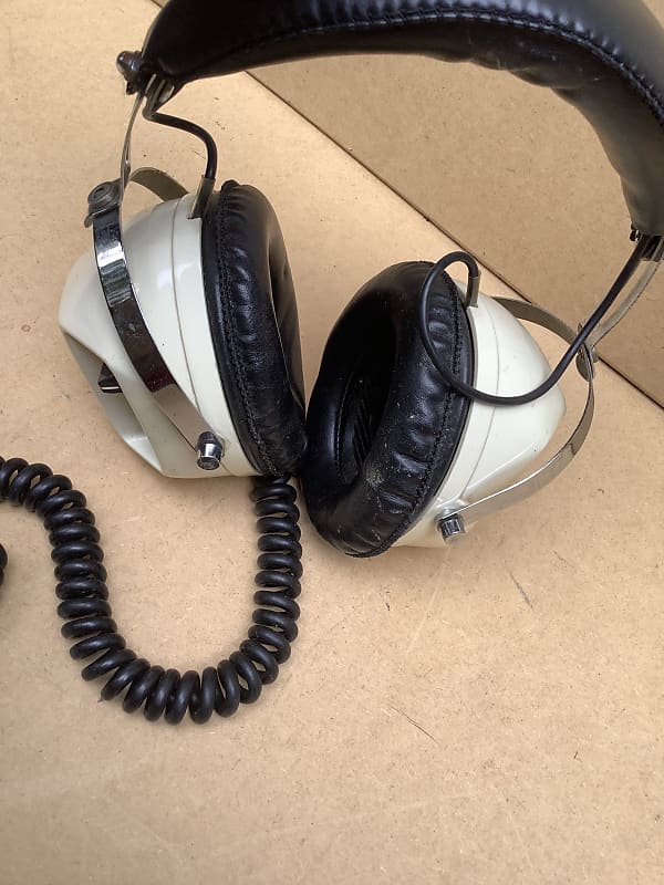 Vintage Made In Japan Headphones B.S.T SH 22 / super funky