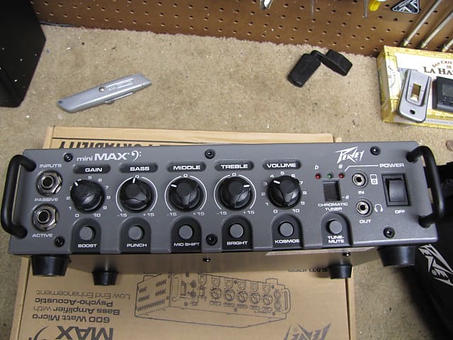 MiniMAX® 600-Watt Mini Bass Amp Head - Peavey