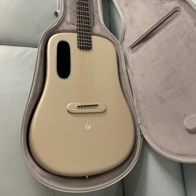 Lave Me 3 Smart guitar with Hilava Touchscreen 38' Travel Size Acoustic Guitar with Space Bag image 6