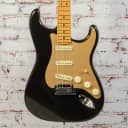Fender American Ultra StratocasterÂ®, Maple Fingerboard, Texas Tea x5812
