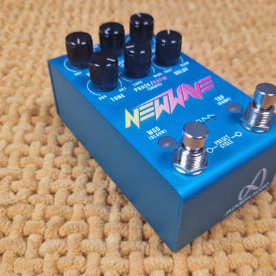 Jackson Audio New Wave 2023 - Present - Blue image 4