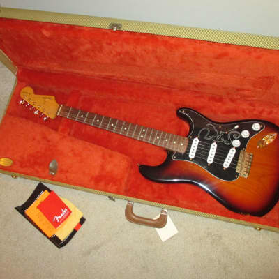 Fender Stevie Ray Vaughan Stratocaster with Pau Ferro Fretboard 2000s - 3-Color Sunburst image 2