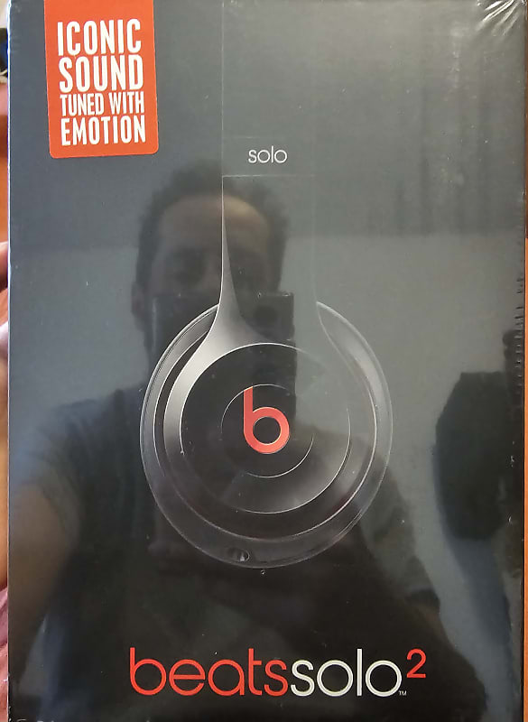 Beats by Dre solo2 Headphones for Apple in Original Packaging