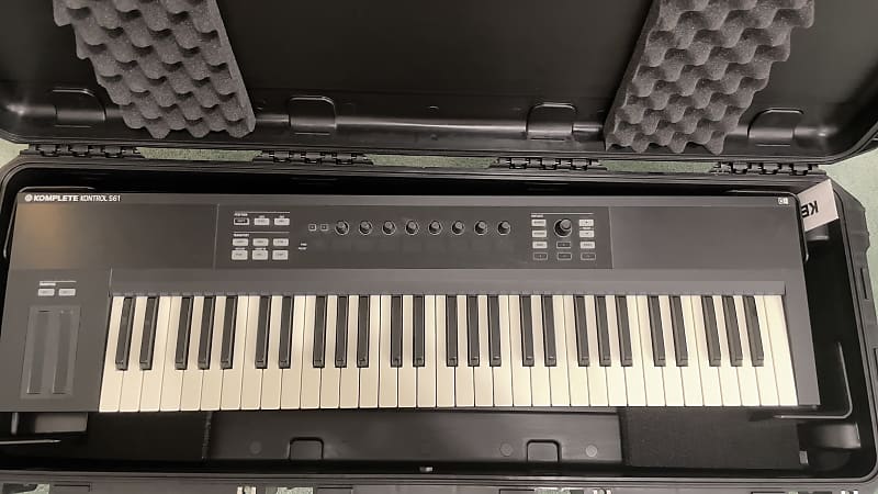 Native Instruments Komplete Kontrol S61 Mk1 | Reverb Canada