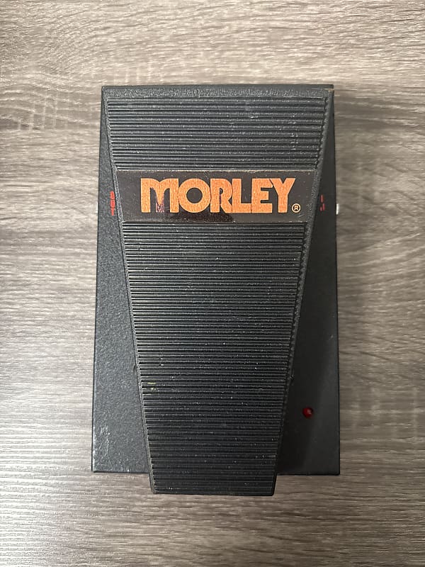 ギター MORLEY BAD HORSIE VAI-1 Morley VAI-1 Steve Vai Bad Horsie Wah : Amazon.in: Musical