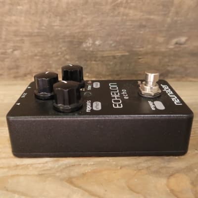 Neunaber Echelon Echo Delay V2 (New in Box with Case Candy) image 7